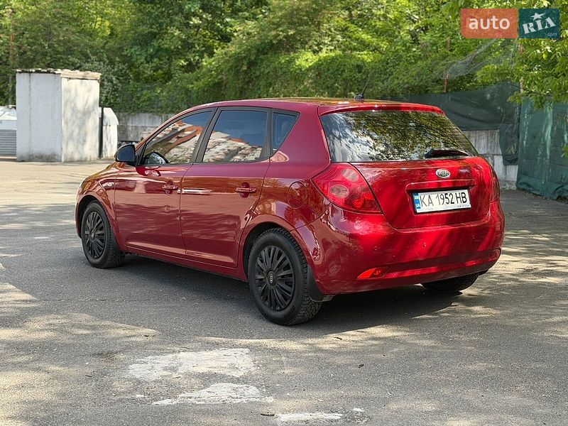Хетчбек Kia Ceed 2008 в Києві