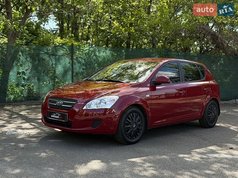 Хетчбек Kia Ceed 2008 в Києві