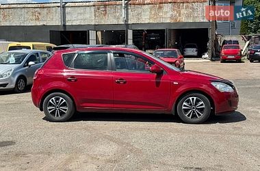 Хэтчбек Kia Ceed 2008 в Полтаве