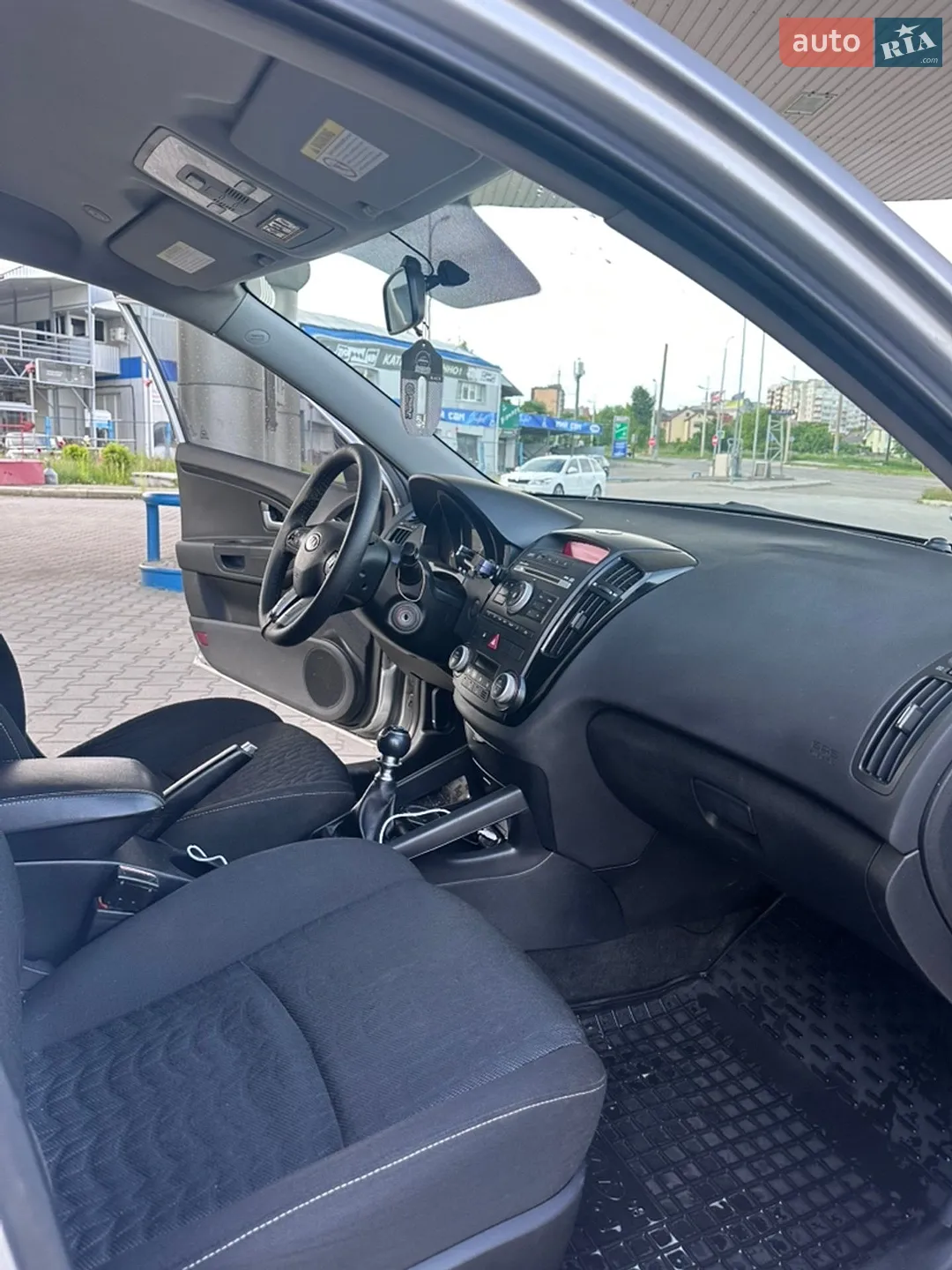 2010 Kia Cee'd - мініатюра 12
