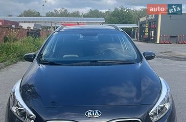 Универсал Kia Ceed 2014 в Ровно