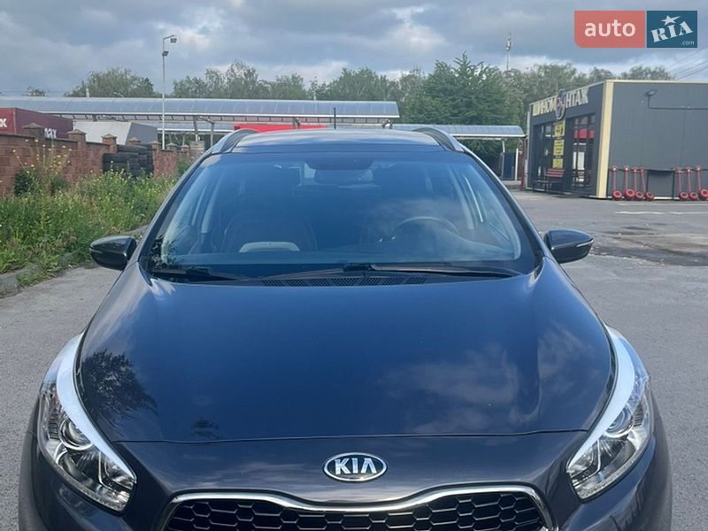 Универсал Kia Ceed 2014 в Ровно
