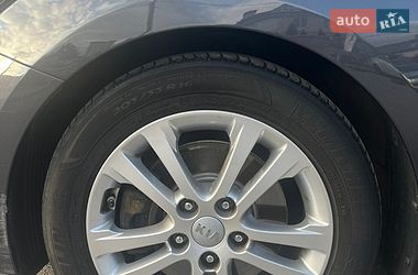 Универсал Kia Ceed 2014 в Ровно