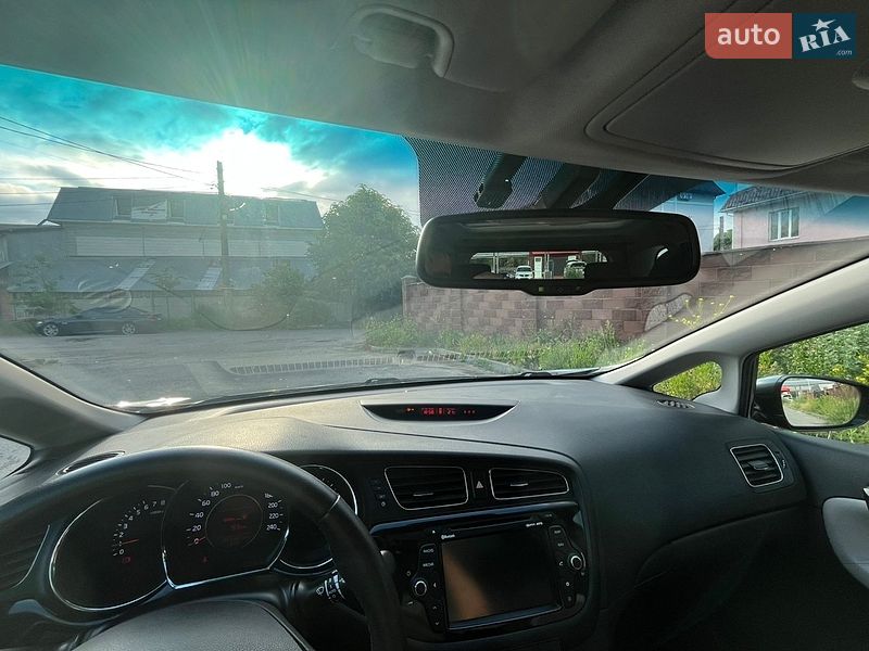 Универсал Kia Ceed 2014 в Ровно