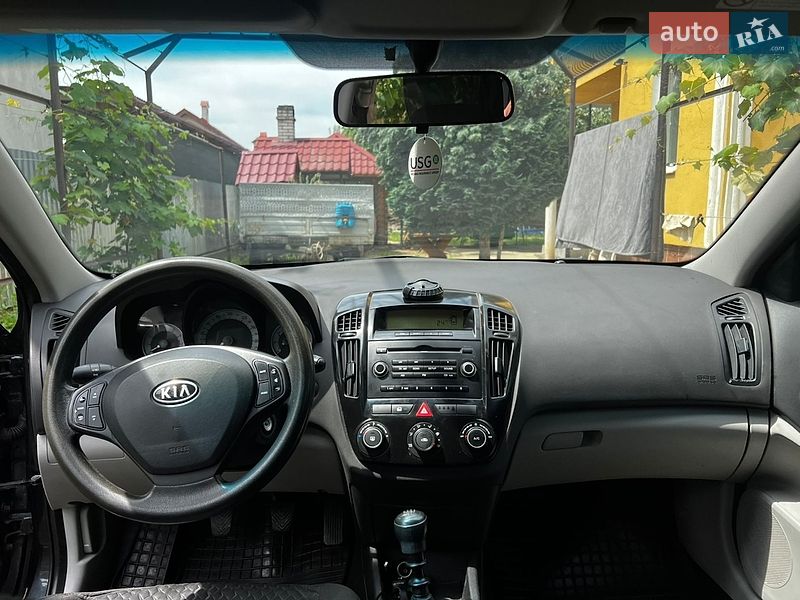 Хетчбек Kia Ceed 2007 в Ужгороді