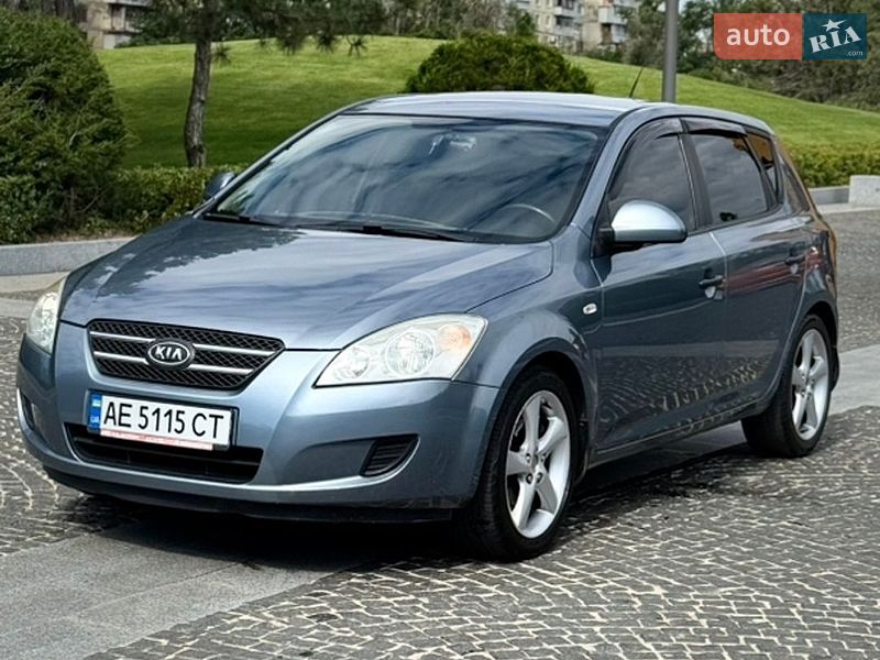 Хэтчбек Kia Ceed 2007 в Днепре фото Хэтчбек Kia Ceed 2007 в Днепре