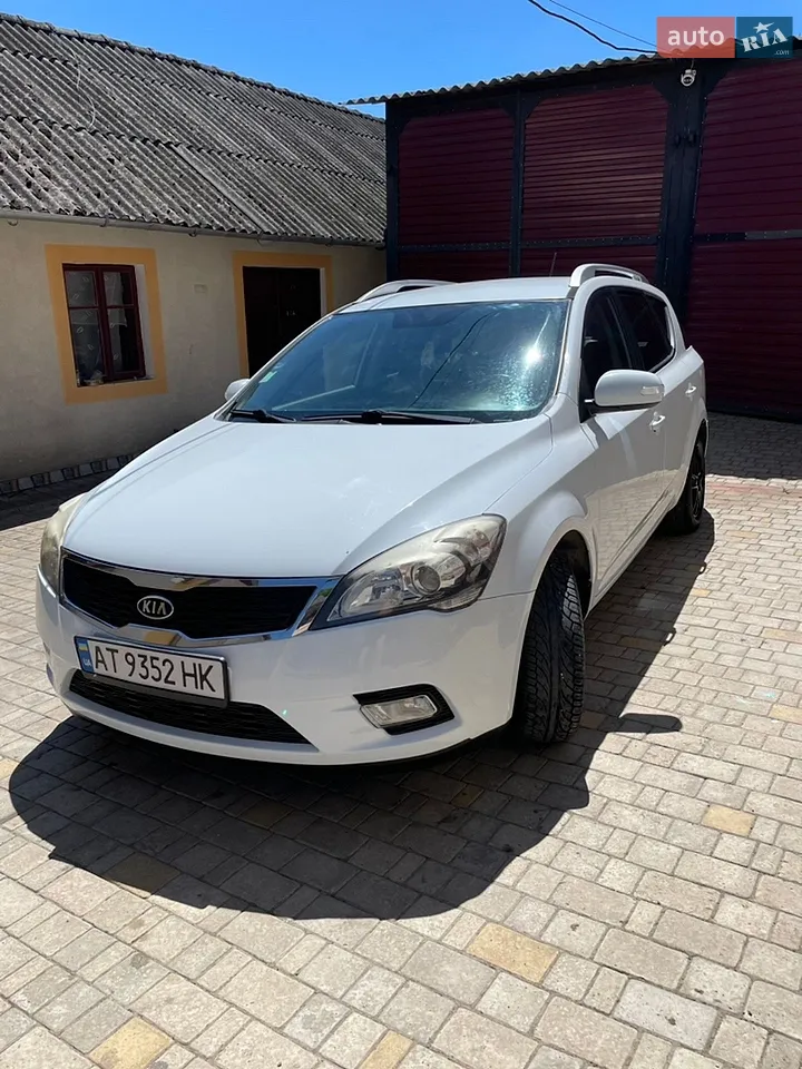 2010 Kia Cee'd - мініатюра 13