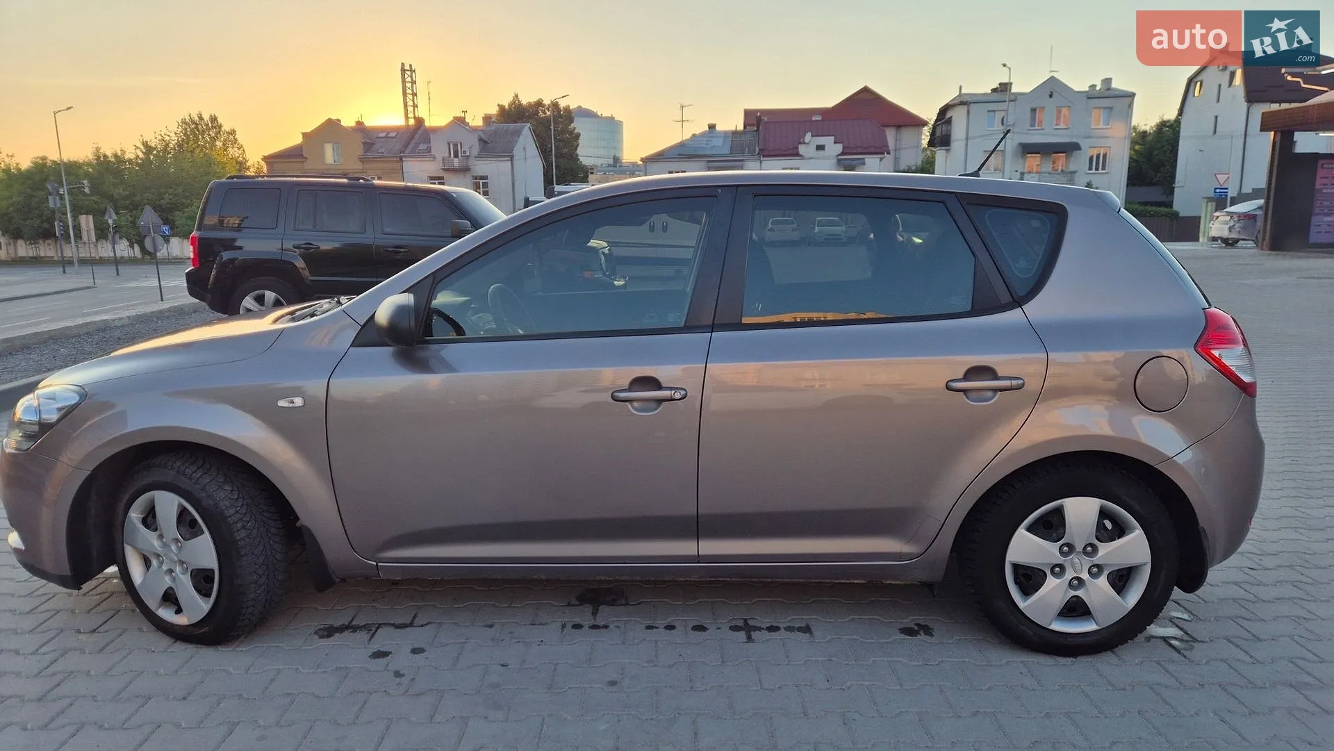 Kia Cee'd 2012 VIN U5YHB511ACL312627 фото оголошення 2 з 25