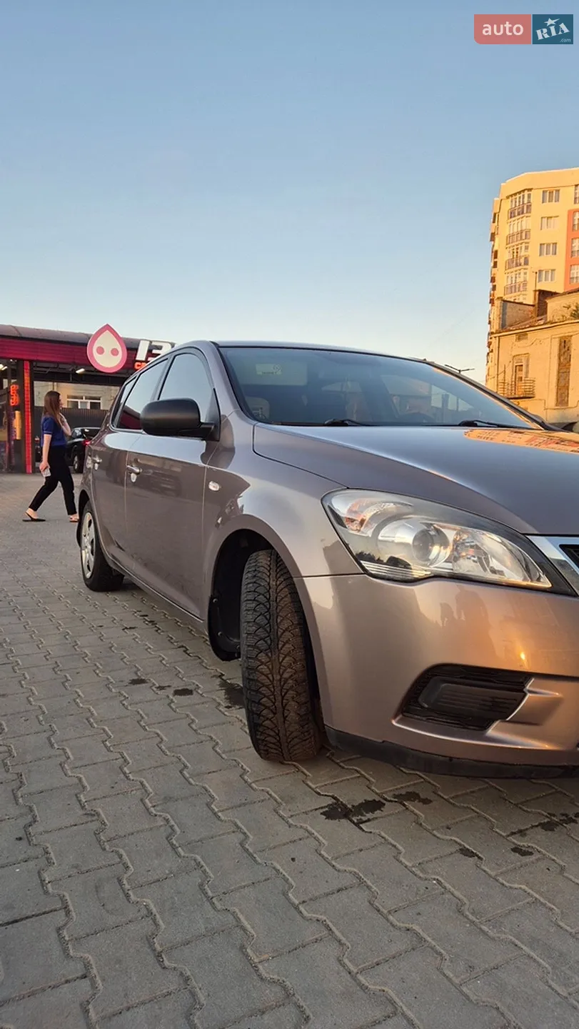 Kia Cee'd 2012 VIN U5YHB511ACL312627 фото оголошення 5 з 25