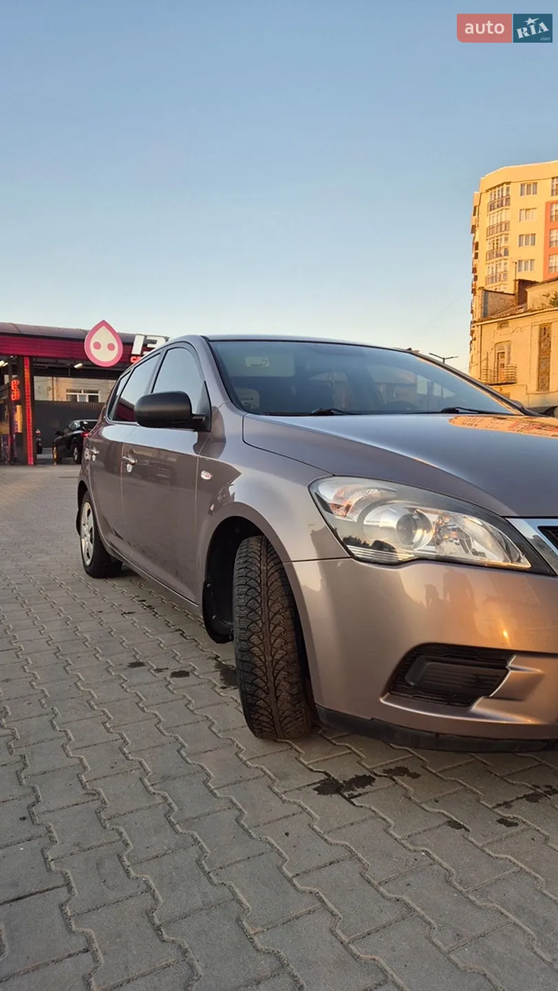 Kia Cee'd 2012 VIN U5YHB511ACL312627 фото оголошення 7 з 25