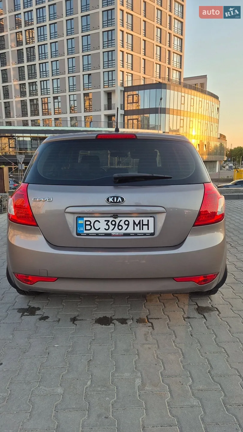 Kia Cee'd 2012 VIN U5YHB511ACL312627 фото оголошення 11 з 25