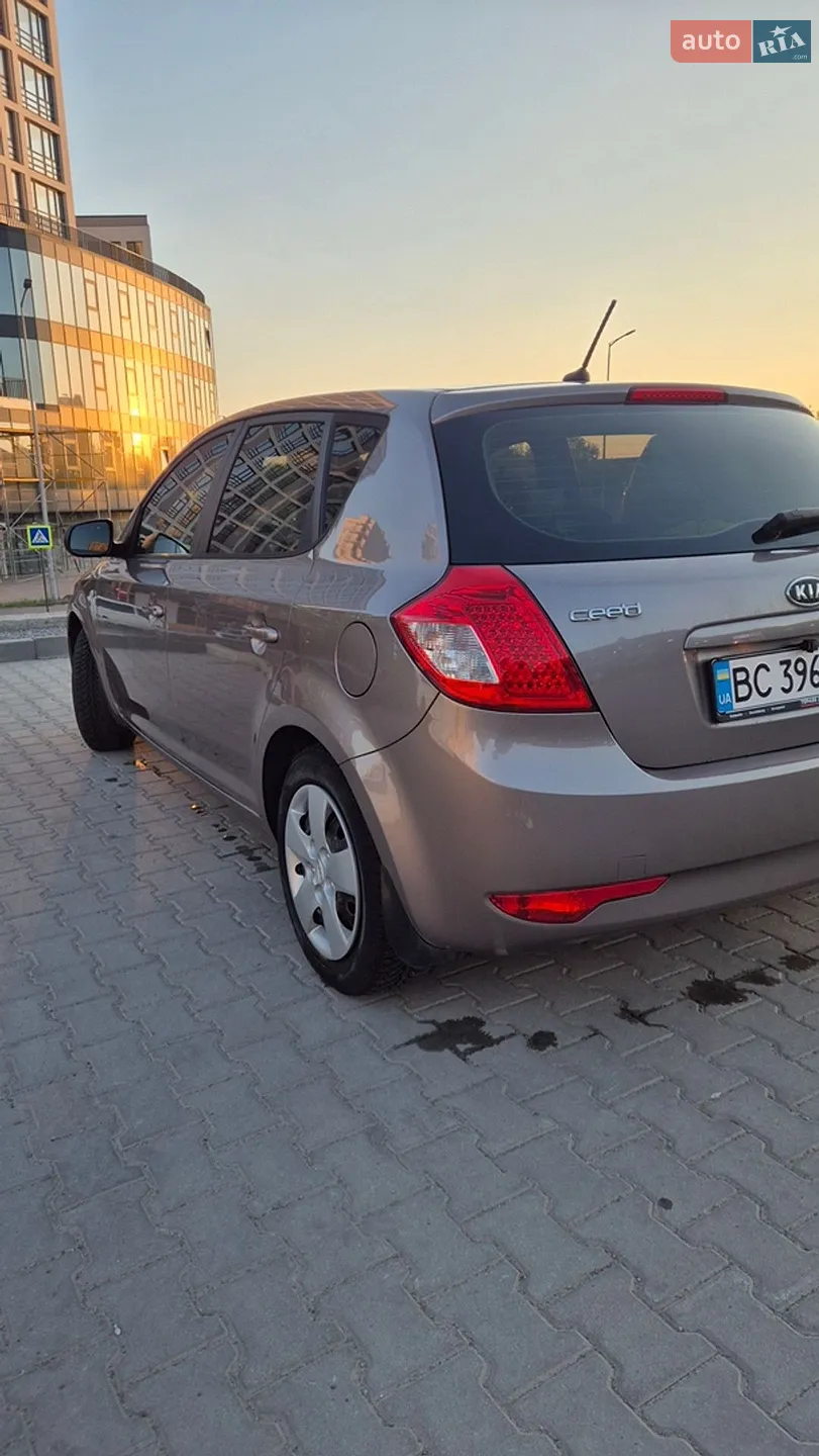 2012 Kia Cee'd - мініатюра 16