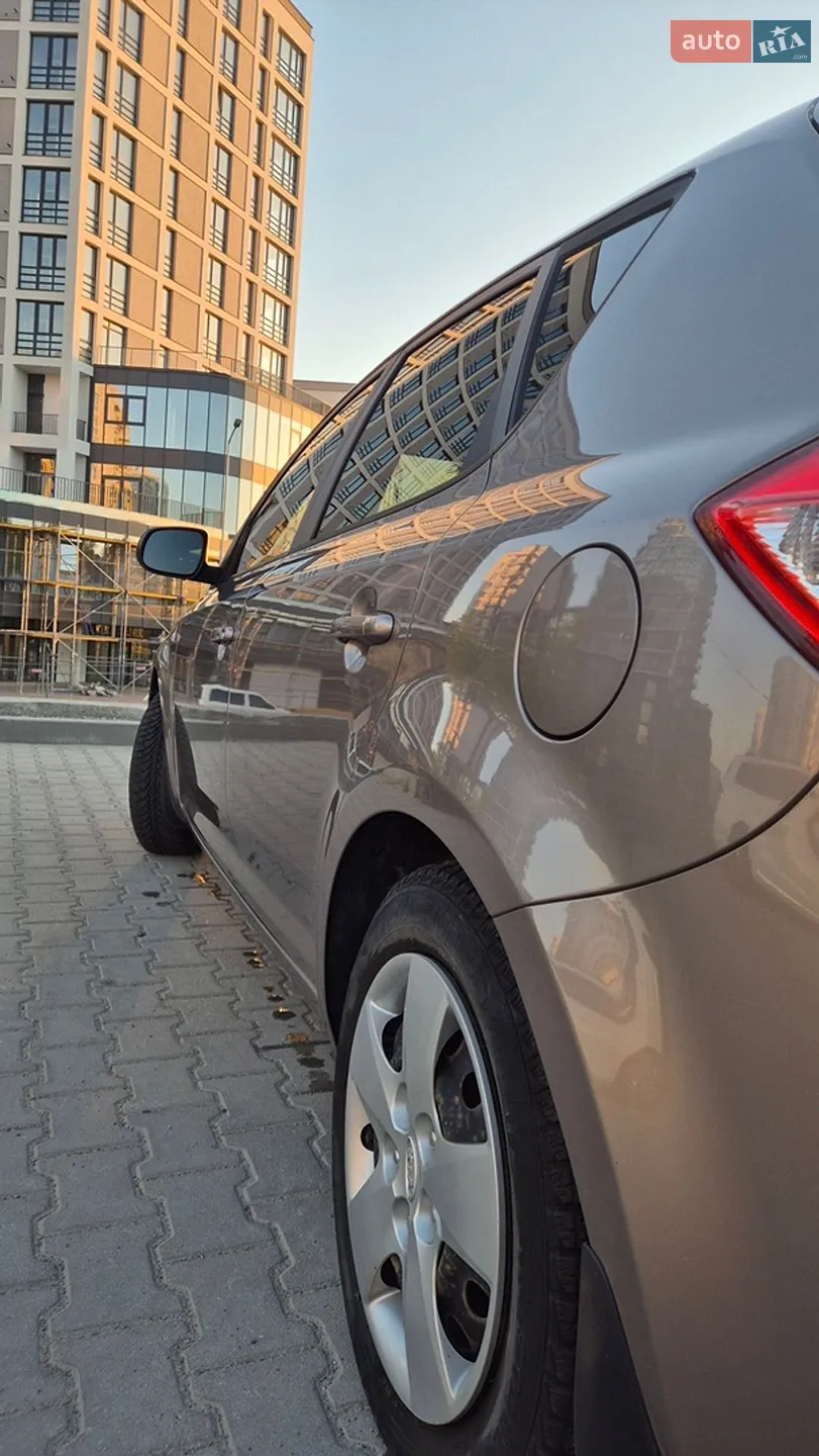 Kia Cee'd 2012 VIN U5YHB511ACL312627 фото оголошення 18 з 25