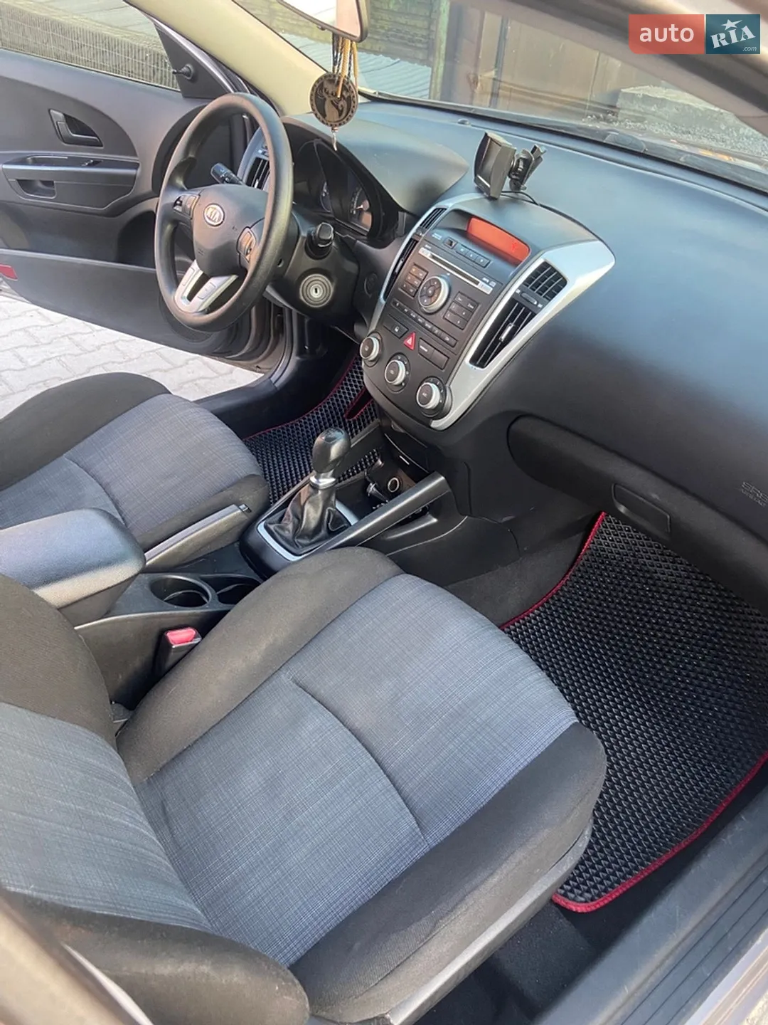 Kia Cee'd 2012 VIN U5YHB511ACL312627 фото оголошення 22 з 25