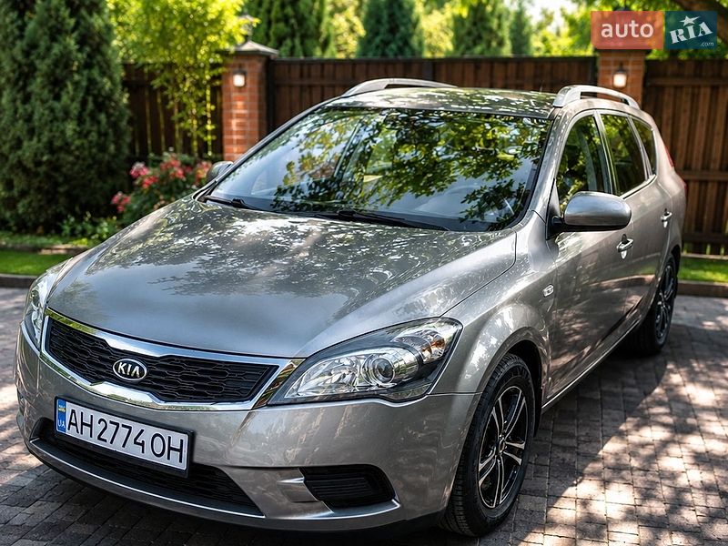 Универсал Kia Ceed 2010 в Краматорске
