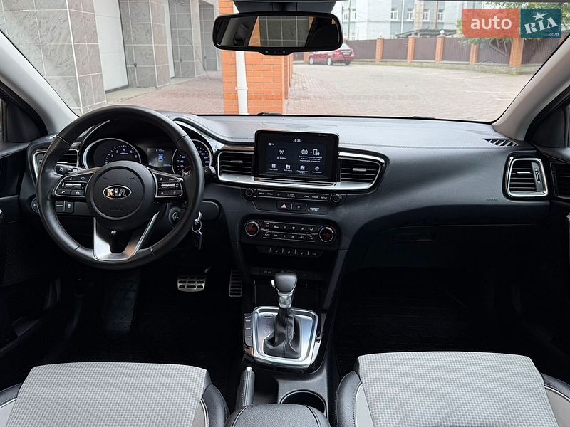 Хэтчбек Kia Ceed 2018 в Киеве