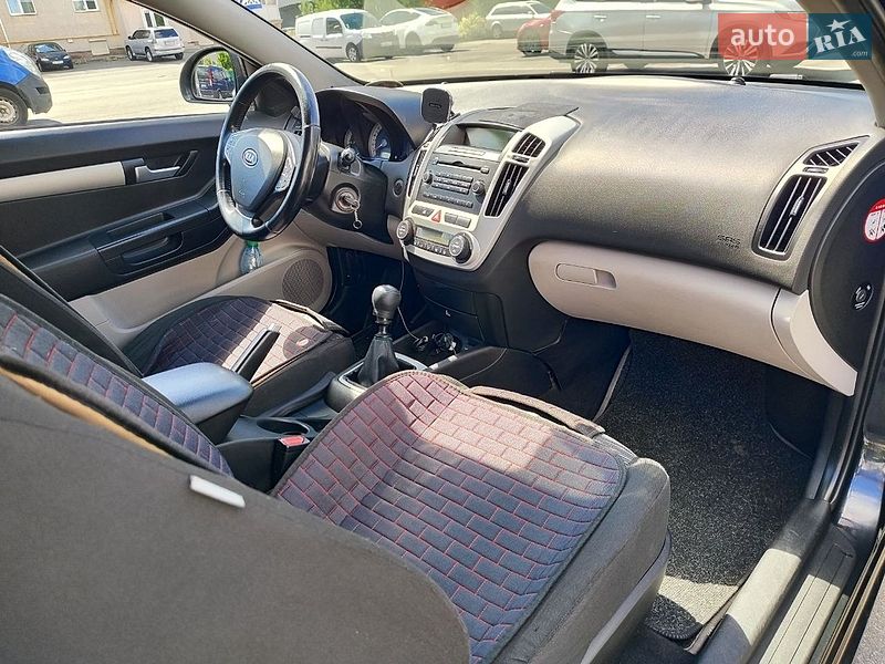 Хетчбек Kia Ceed 2009 в Києві