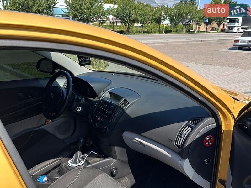 Хетчбек Kia Ceed 2007 в Іршаві фото 9 Хетчбек Kia Ceed 2007 в Іршаві