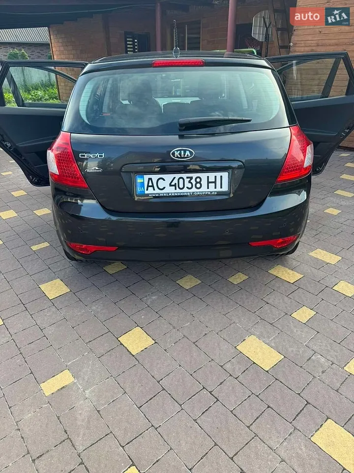 2010 Kia Cee'd - мініатюра 18