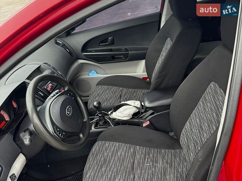 Хетчбек Kia Ceed 2007 в Харкові