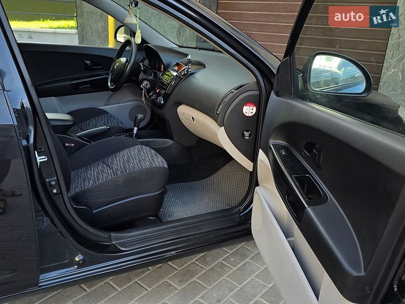 Хетчбек Kia Ceed 2008 в Тернополі