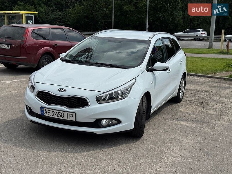 Универсал Kia Ceed 2013 в Днепре