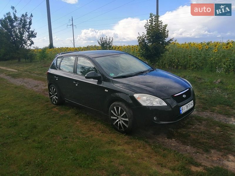 Хэтчбек Kia Ceed 2008 в Полтаве