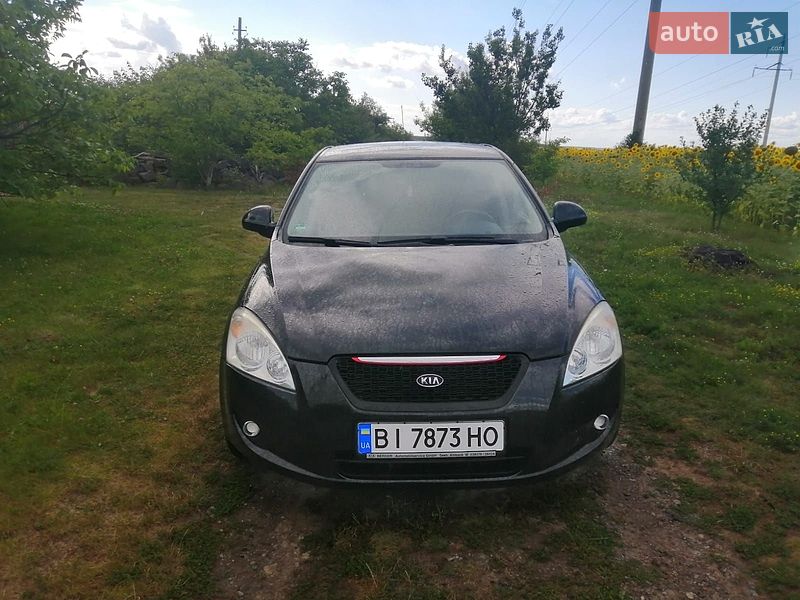 Хэтчбек Kia Ceed 2008 в Полтаве