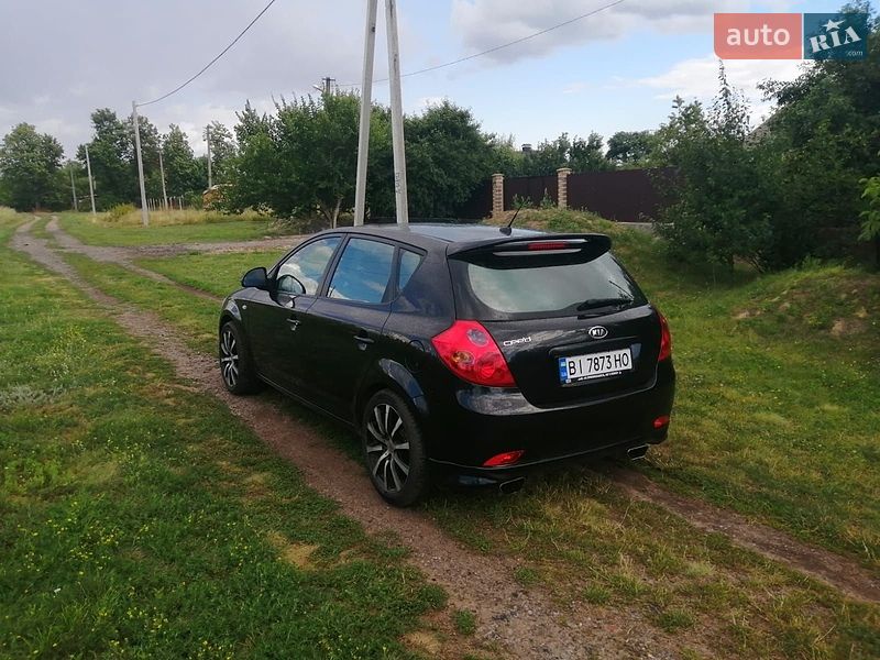 Хэтчбек Kia Ceed 2008 в Полтаве