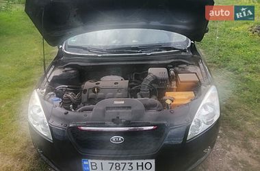 Хэтчбек Kia Ceed 2008 в Полтаве