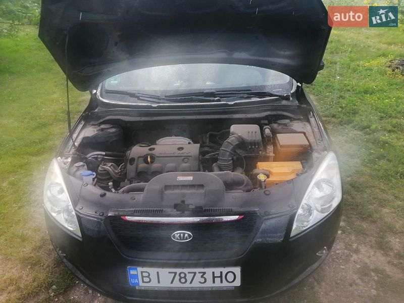 Хэтчбек Kia Ceed 2008 в Полтаве