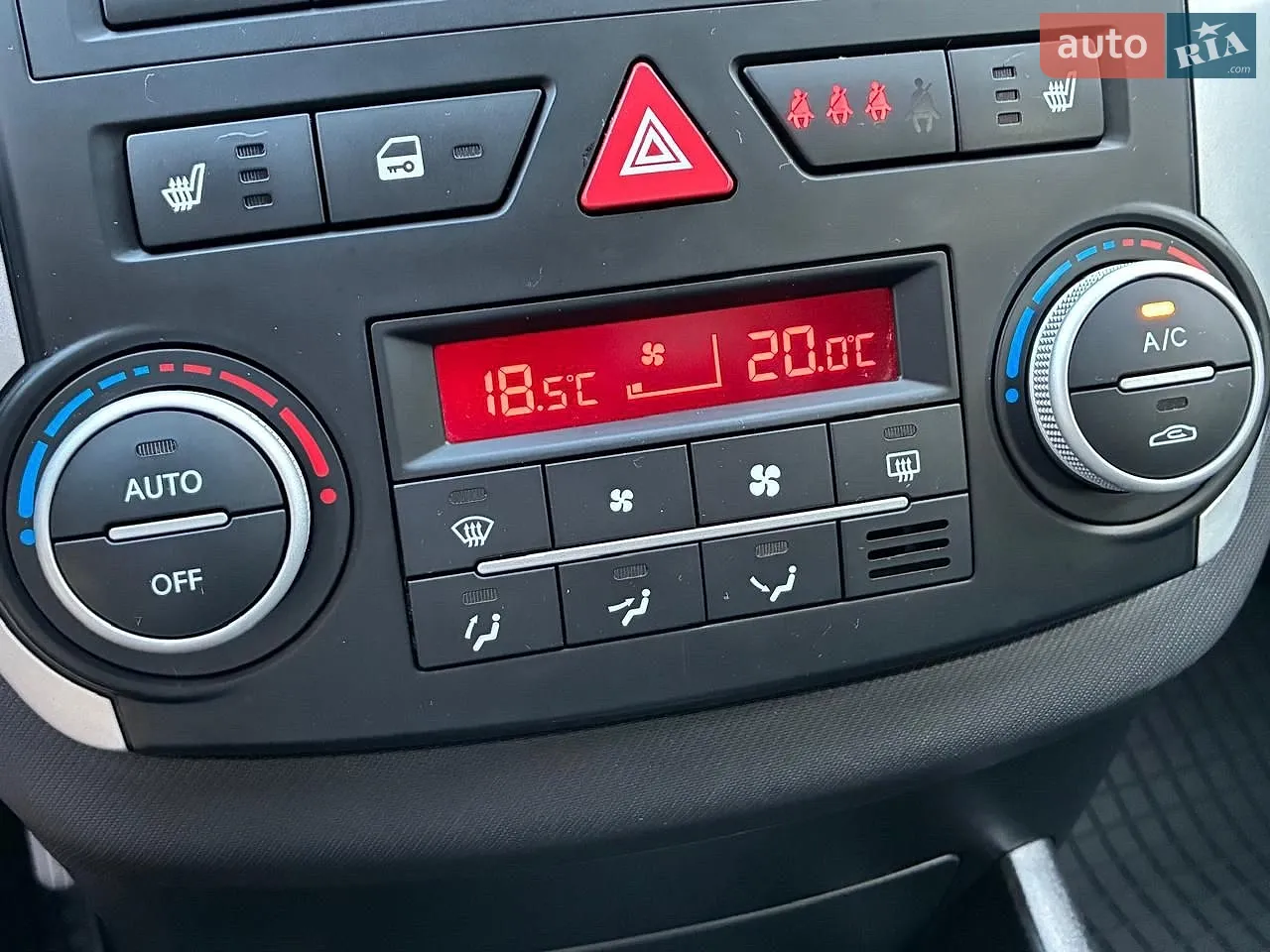 2011 Kia Cee'd - мініатюра 38