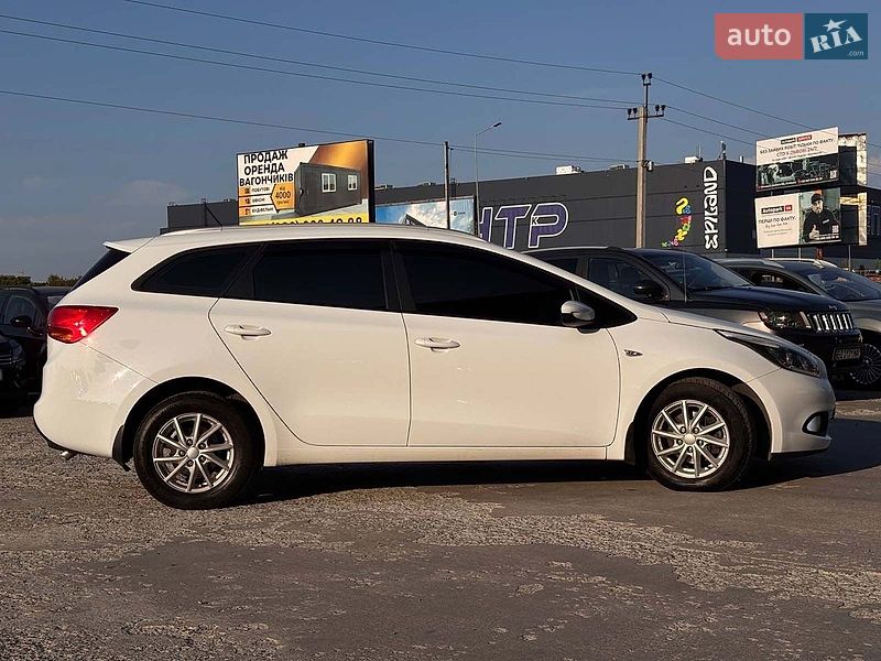 Универсал Kia Ceed 2014 в Львове