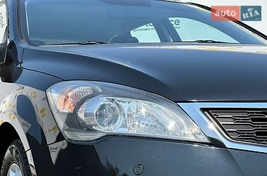 Универсал Kia Ceed 2011 в Луцке