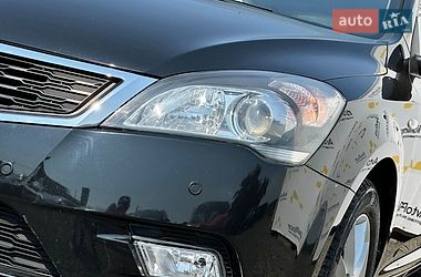 Универсал Kia Ceed 2011 в Луцке