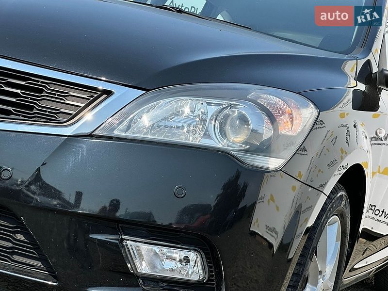 Универсал Kia Ceed 2011 в Луцке