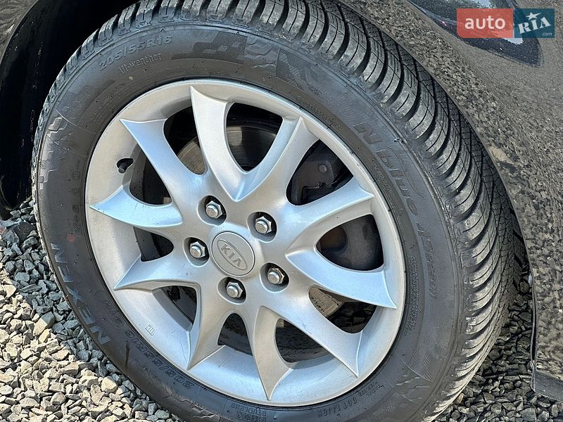 Универсал Kia Ceed 2011 в Луцке