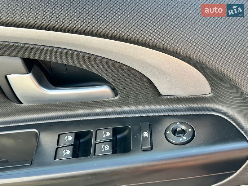 Универсал Kia Ceed 2011 в Луцке