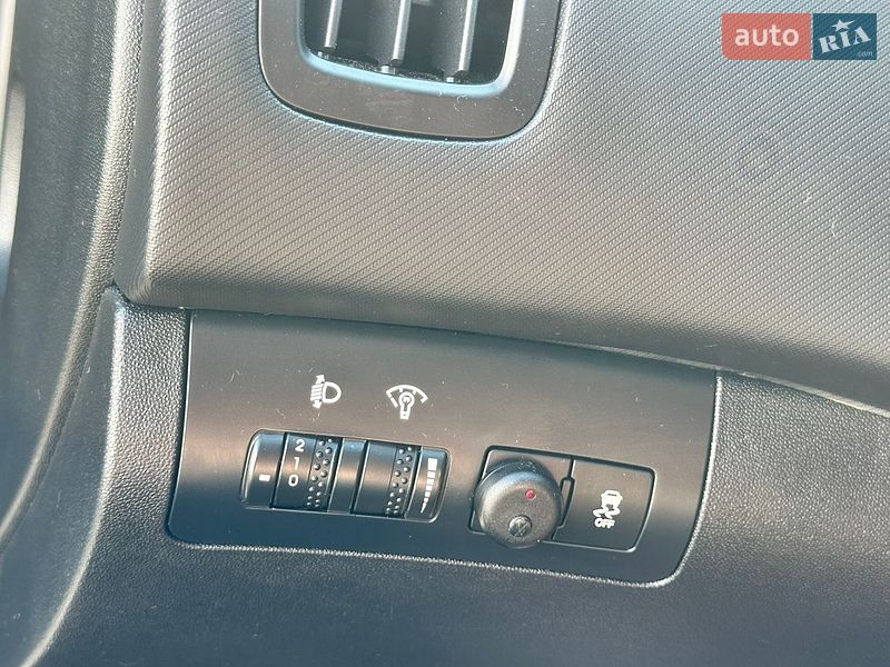 Универсал Kia Ceed 2011 в Луцке