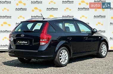 Универсал Kia Ceed 2011 в Луцке