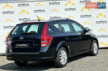 Универсал Kia Ceed 2011 в Луцке