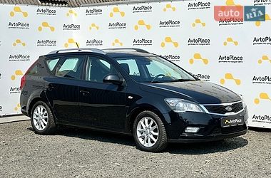Универсал Kia Ceed 2011 в Луцке