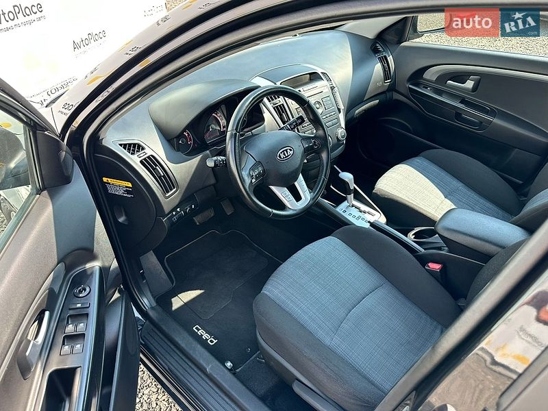 Универсал Kia Ceed 2011 в Луцке