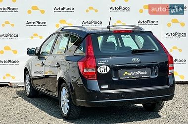 Универсал Kia Ceed 2011 в Луцке