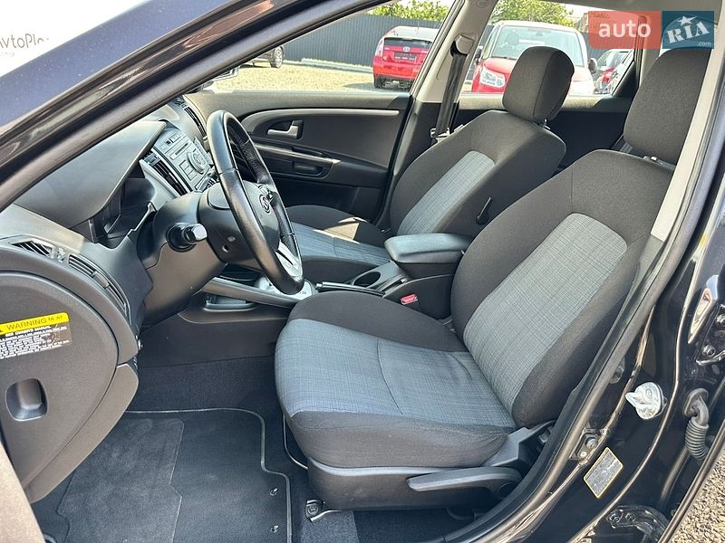 Универсал Kia Ceed 2011 в Луцке