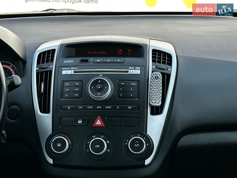 Универсал Kia Ceed 2011 в Луцке