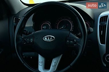 Универсал Kia Ceed 2011 в Луцке