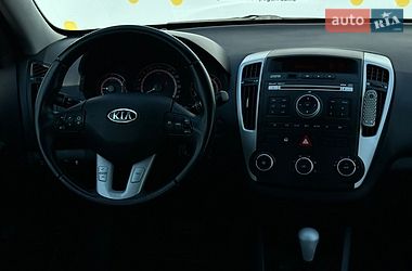 Универсал Kia Ceed 2011 в Луцке