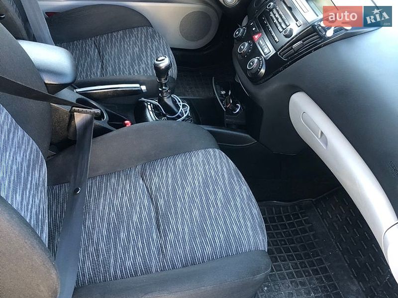 Універсал Kia Ceed 2008 в Іванові