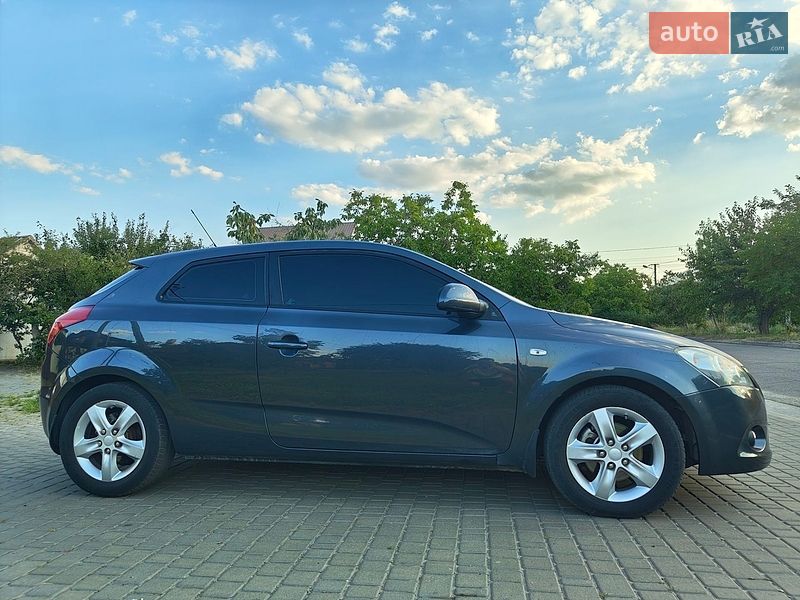 Хэтчбек Kia Ceed 2008 в Николаеве